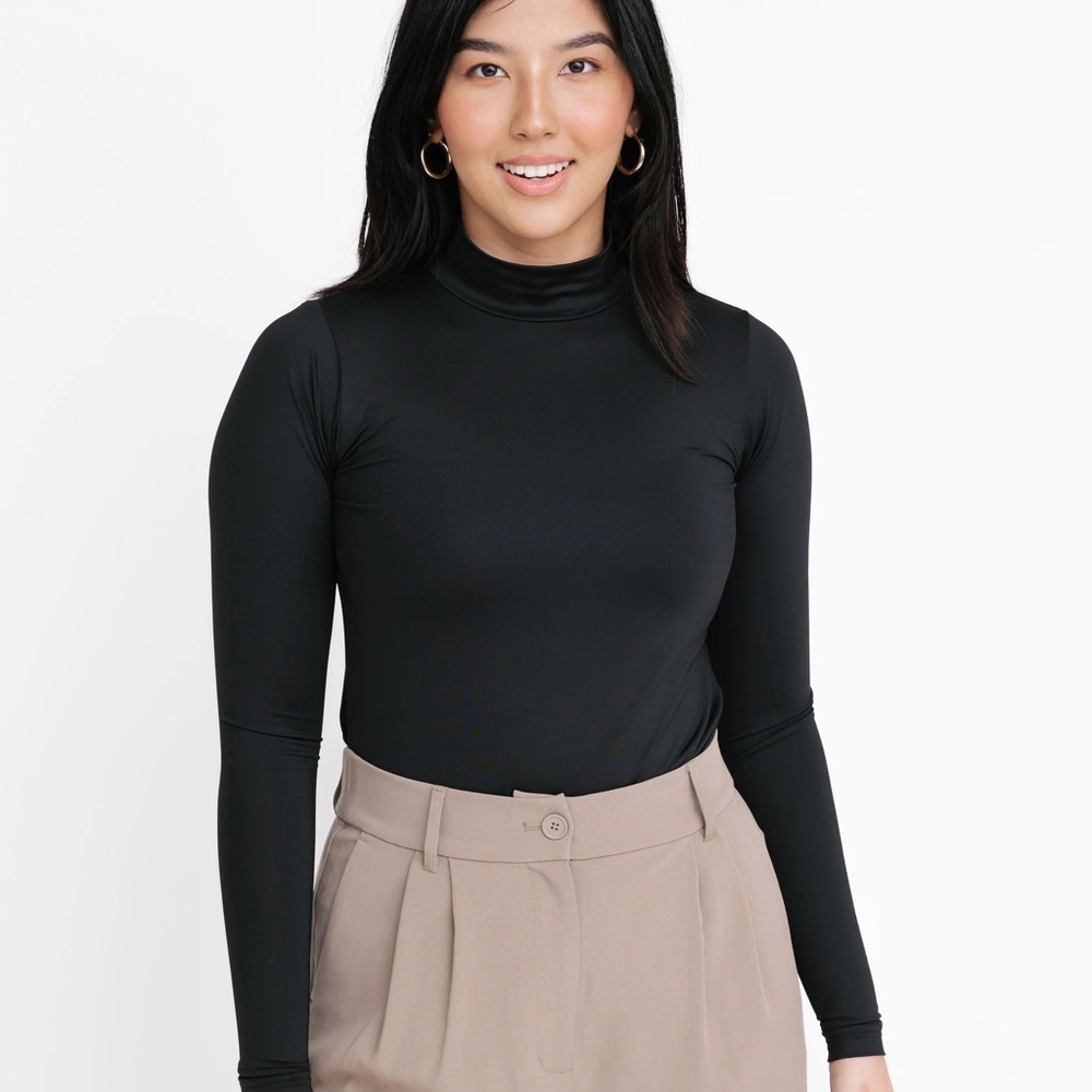 Smash & Tess CASEY MOCK NECK LONG SLEEVE TEE IN MIDNIGHT BLACK